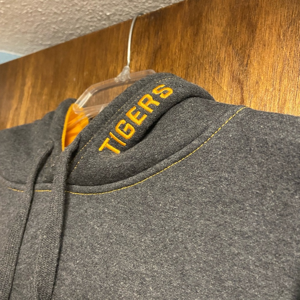 NWOT - Mizzou Embroidered Hoodie - Picture 4 of 6